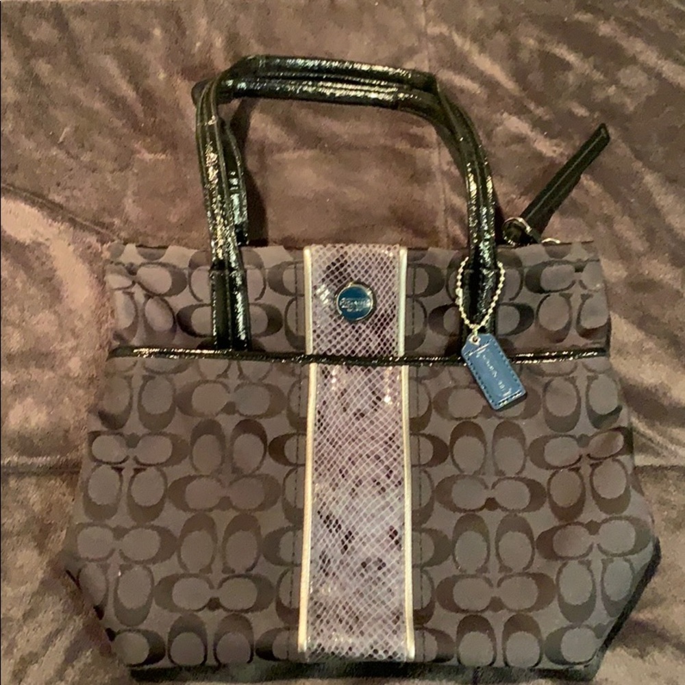 Coach purse black and snake detail